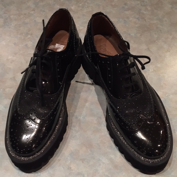 Shoes - Pertini black lace up loafers